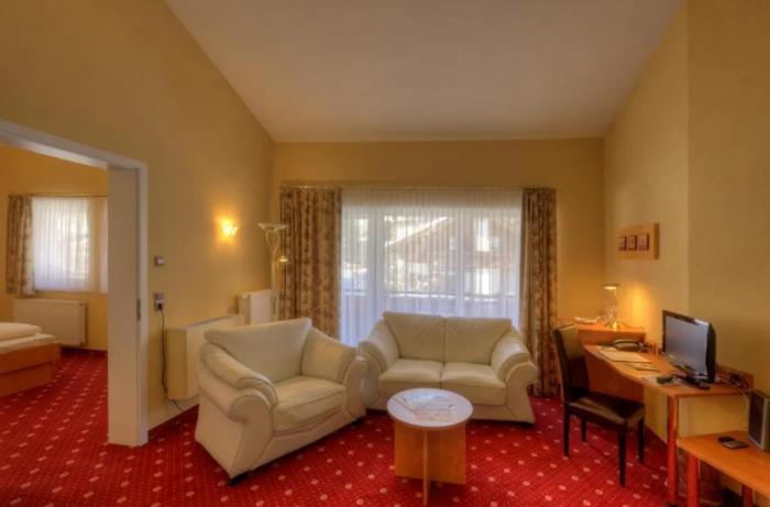 Koenigshof Hotel Resort 오버스타우펜 객실 사진